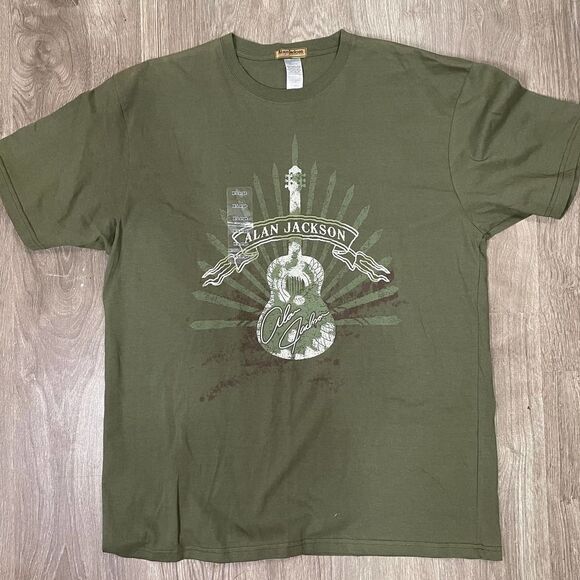 Alan Jackson Collection Olive Green Tour Mens T Shirt Size XL NEW BUT FLAWED - Picture 1 of 4
